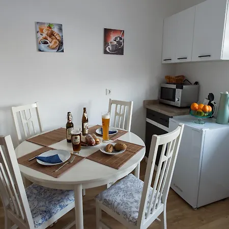 Ruhiges Mit Sauna, בית נופש