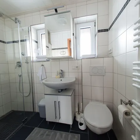 Ruhiges Mit Sauna, *